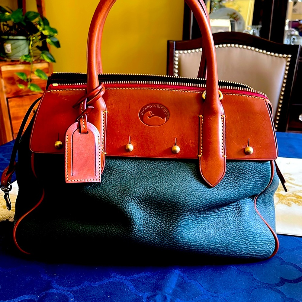Dooney & bourke